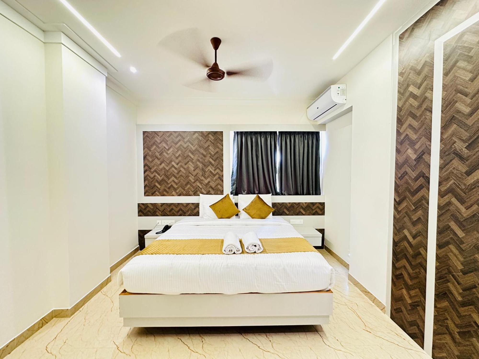 Shambhavi Hotel And Convention Centre Udupi Exterior foto